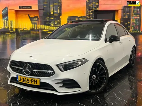 Mercedes-Benz A-klasse 220 AMG Premium Plus Pano|Sfeer|Memory