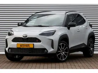 Toyota Yaris Cross 1.5 Hybrid GR Sport Ceramic Gray Metallic