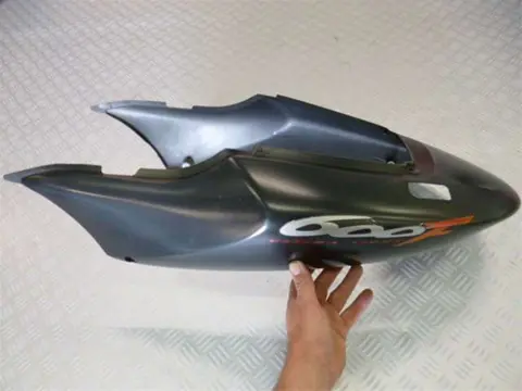 ACHTERKUIPDEEL Honda CBR 600 F 1999 - 2000