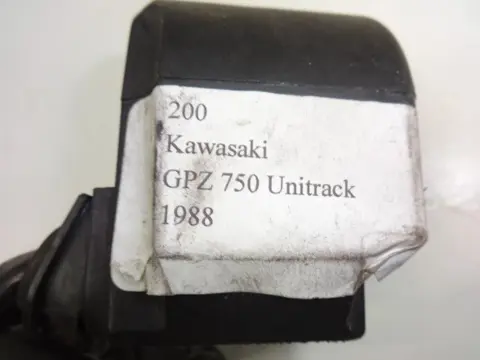 STUURSCHAKELAAR LINKS Kawasaki GPZ 750 1984 - 1988