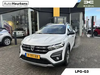 Dacia Sandero Stepway TCe 100 Bi-Fuel Essential l Origineel NL l 1e-Eigenaar l TREKHAAK l dealeronde