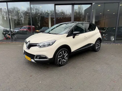 RENAULT CAPTUR 0.9 TCE Helly Hansen,Leer,Clima,Camera,Trekhk,Stoelverw,Keyless,Navi,Cruise