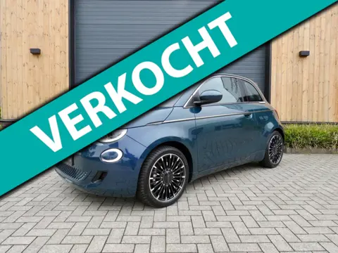 Fiat 500E La Prima 42 kWh *leder *Carplay *Luxste uitvoering