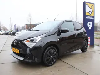 Toyota Aygo 1.0 VVT-i x-play Sparco Camera-Carplay, NL-auto, 1e Eigenaar Prijspakker!