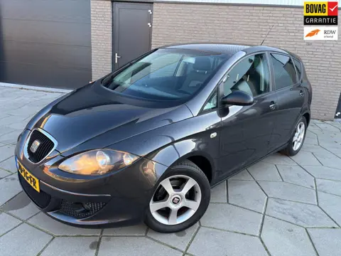 Seat Altea 1.6 Reference | AIRCO| Metallic |RUIME gezinsauto met een HOGE instap
