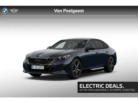 BMW i5 Sedan eDrive40 M Sport Edition | M Sport Pro | Travel Pack | Trekhaak | Extra getint glas | V