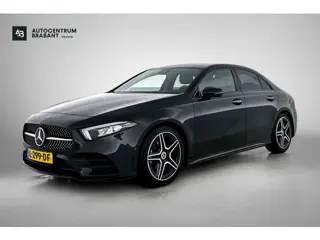 Mercedes-Benz A-klasse 180 AMG-Line Premium Plus(Goed OndH, Sfeerverlichting, Camera, Parkeerhulp V+