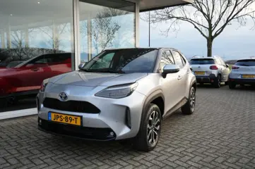 TOYOTA YARIS 1.5 HYBRID FIRST ED. ALL IN PRIJS