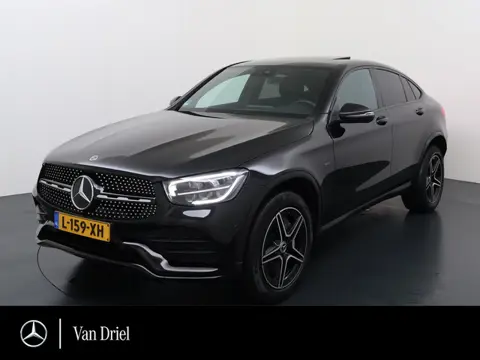 Mercedes-Benz GLC Coupé 300 e 4MATIC AMG line | Schuifdak Burmester Trekhaak