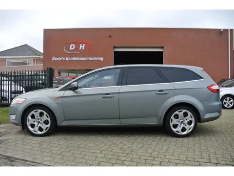 Ford Mondeo Wagon 2.5-20V Ghia airco apk 04-10-2026 inruil mogelijk
