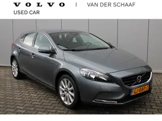 Volvo V40 T3 Automaat Momentum | Trekhaak | Dealer onderhouden | 17" velgen