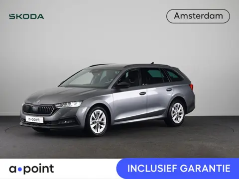 Skoda Octavia Combi 1.5 e-TSI Sport Business 150pk DSG | Parkeersensoren voor en achter | Navigatie 