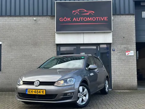 Volkswagen Golf 1.2 TSI Connected Series / Stoelverwarming / Adaptive Cruise Control / Navi / PDC / 
