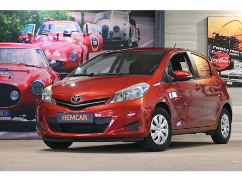 Toyota Yaris 1.0 VVT-i Aspiration (bj 2012)