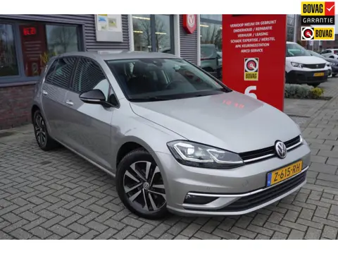 Volkswagen Golf 1.0 TSI Highline / ACC / Carplay / Camera / Blind spot / LED