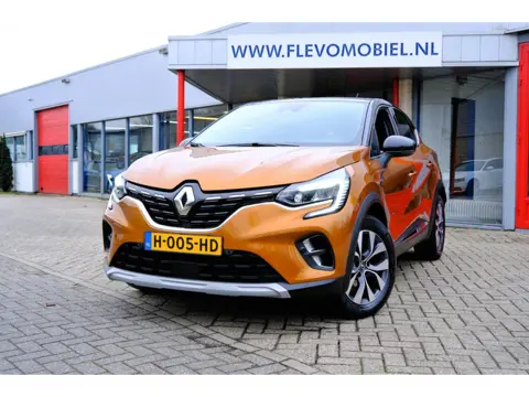 Renault Captur 1.3 TCe 130 Intens Aut. Pano|Half Leder|Navi|Adapt.Cruise|LMV