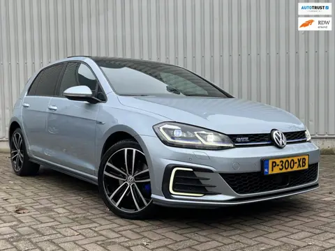 Volkswagen Golf 1.4 TSI PHEV GTE Panodak ACC Keyless