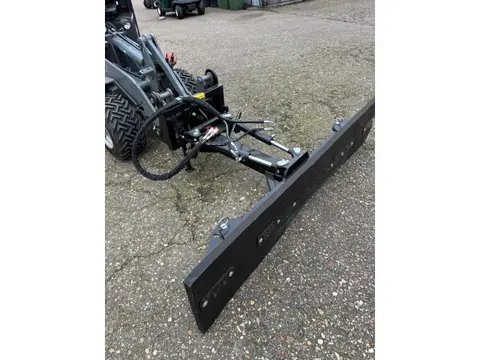 Giant Sneeuwschuif baggerschuif voerschuif 2,20m (bj 2026)