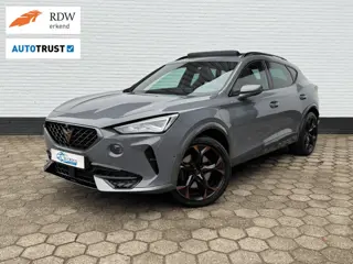 CUPRA Formentor e-Hybrid VZ Perf. PANO l TREKHAAK l NIEUWSTAAT!