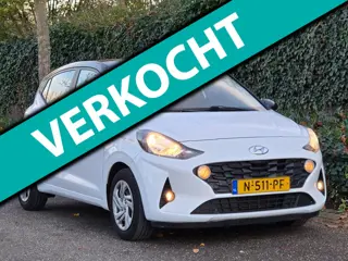Hyundai I10 Android CarPlay Navi Zwart dak Stuurverwarming NAP 1e Eig Line Assist Airco Cruise Contr