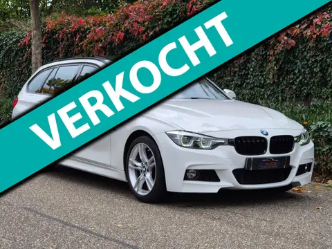 BMW 3-serie Touring 12mnd GARANTIE M Sport 11-2019 NAP Panorama CarPlay LED Breedset velgen RIJKLAAR