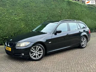 BMW 3-serie Touring 320i /AUTOMAAT/PANO/XENON/LEER/RIJDTNIEUW!/