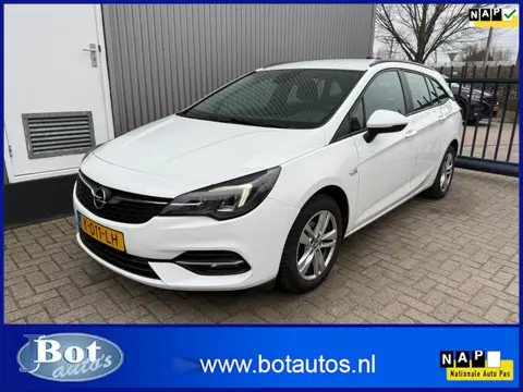 Opel Astra Sports Tourer 1.2 Business Edition / 1E EIGENAAR / AIRCO / CRUISE CONTROL / TREKHAAK / NL