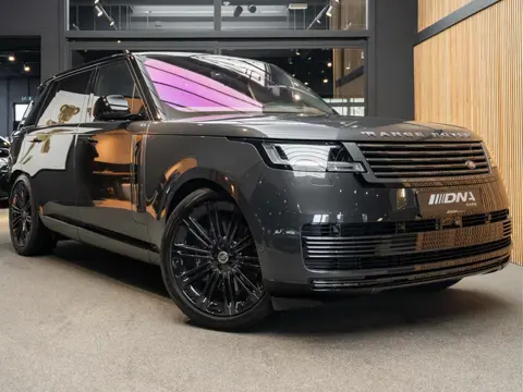 Land Rover Range Rover P530 SV V8 LWB Captain Seats 4.4 P530 LWB SV