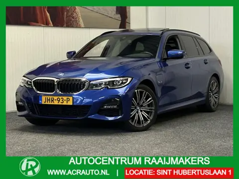 BMW 3 Serie Touring 330E XDRIVE 4X4 PHEV HIGH EXECUTIVE M PAKKET LEDER/ALCANTARA NAVIGATIE CRUISE CO