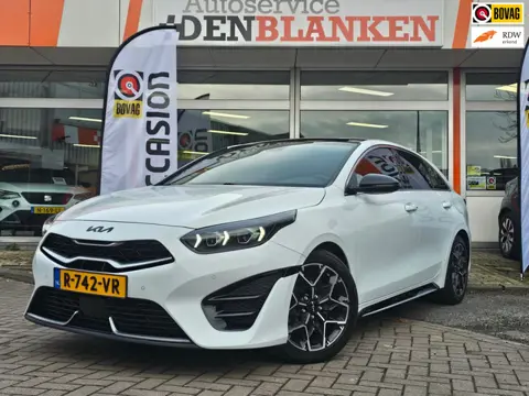 Kia ProCeed 1.0 T-GDi GT-PlusLine 120pk BJ.12-2022 / Panodak / Navi / Keyless / Led / Half Leder / N
