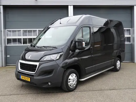 Peugeot Boxer 330 2.0 BlueHDI L2H2 Premium Pack DC EURO 6