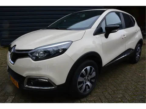 Renault Captur 0.9 TCe Limited Trekhaak Airco PDC