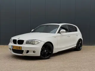 BMW 1-serie 116i High Executive, Schuif/Dak, M-Performance, Sport/Seats, Black/optiek, Cruise/Contro