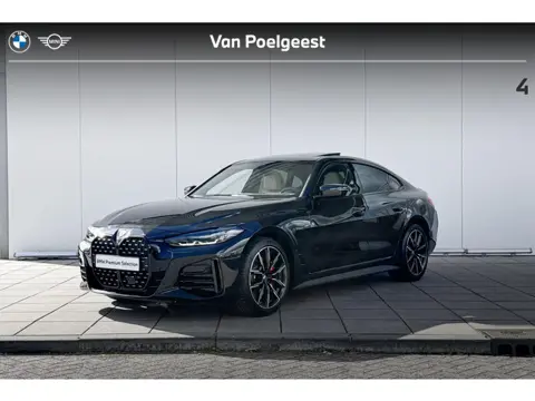 BMW 4 Serie Gran Coupé 420i High Executive M Sportpakket Pro / Harman Kardon / Glazen Schuifdak / Co