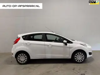 Ford Fiesta 1.0 Titanium 5drs. Airco Cruise Control NAVI APK NAP