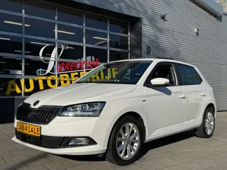 Skoda Fabia 1.0i Clever - Appel CarPlay / Navigatie I Airco I Achteruitrij Camera I LED I PDC I Spor