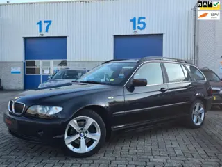 BMW 3-serie Touring 325xi Special Edition AUTOMAAT/TREKHAAK/STOEL VERWARMING