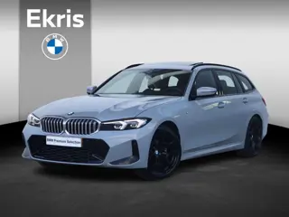 BMW 3-serie Touring 320i M Sportpakket/ 19 inch LM/ Trekhaak/ Panoramadak/ Achteruitrijcamera/ Stoel