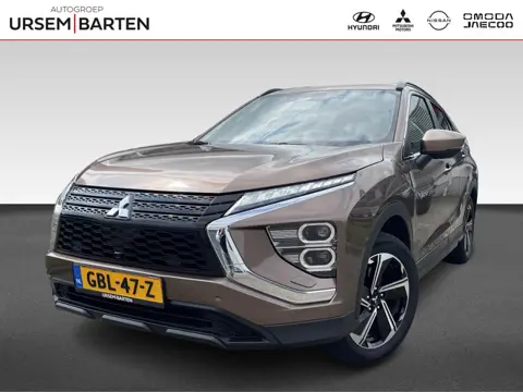 Mitsubishi Eclipse Cross 2.4 PHEV Intense+ Navigatie|L.M. Velgen|Parkeersenoren | Camera