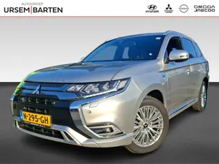 Mitsubishi Outlander 2.4 PHEV S-Edition leer | elektrische achterklep | schuifdak | adaptive cruise 