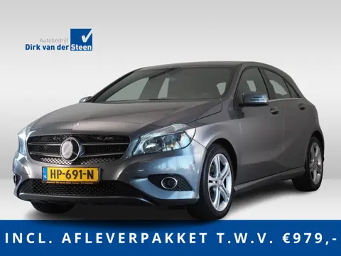 Mercedes-Benz A-Klasse 180 | Parkeersensor voor en achter | Cruisecontrol | Carkit | Voorstoelen ver