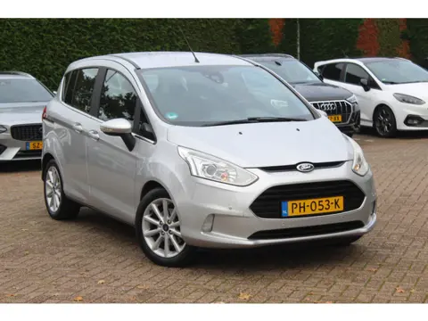 Ford B-MAX 1.0 EcoBoost Titanium / Trekhaak / Camera / Navigatie / Parkeerhulp V+A / 16'' / Bluetoot