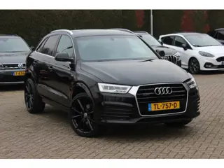 Audi Q3 2.0 TFSI quattro Design Pro Line Plus / Leder&Alcantara / Parkeerhulp V+A / Keyless / 20'' /