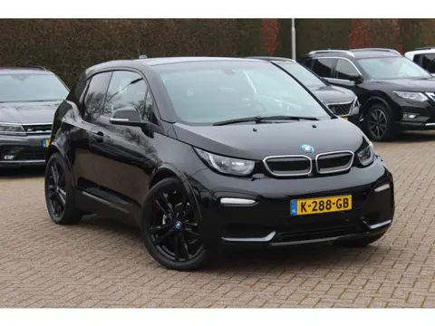 BMW i3 S Dark Shadow Edition 120Ah 42 kWh / SoH 90,4%  / Camera / Navigatie / 20'' / Stoelverwarming