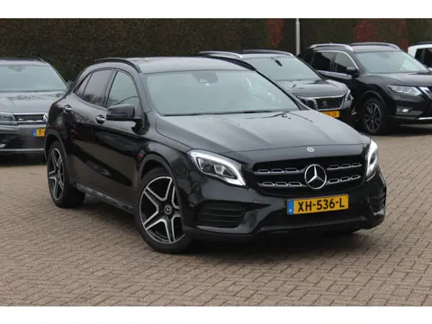 Mercedes-Benz GLA 180 Business Solution AMG Night Upgrade / Camera / Apple CarPlay / 19'' / Half led