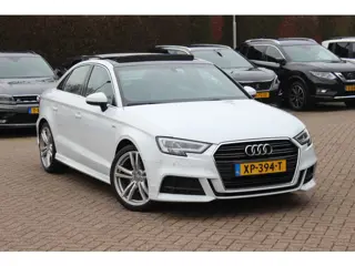 Audi A3 Limousine 35 TFSI CoD Sport S Line Edition / Panoramadak / Virtual Cockpit / Half leder / Na