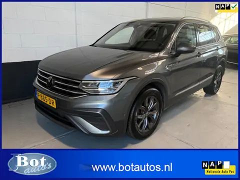 Volkswagen Tiguan Allspace 1.5 TSI Life Business / 7 PERSOONS / NAVIGATIE / AUTOMAAT / TREKHAAK / EC