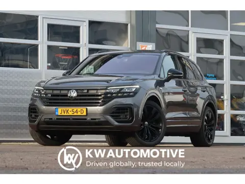 Volkswagen Touareg 3.0 TSi 4MOTION R PANO/ MASS/ DYN/ LUCHT/ TRKHK/ ACC/ KOEL/ STUURWVERW