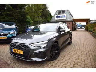 Audi A3 Sportback 45 TFSI e S-LINE edition Competition AUTOM/PANO DAK/ADAP CRUISE/MATRIX/NAVI/CAMERA