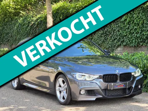 BMW 3-serie Touring M Sport Dig.Teller Apple CarPlay Panorama LED Leder NAP Navi Pro GR Dealer onder
